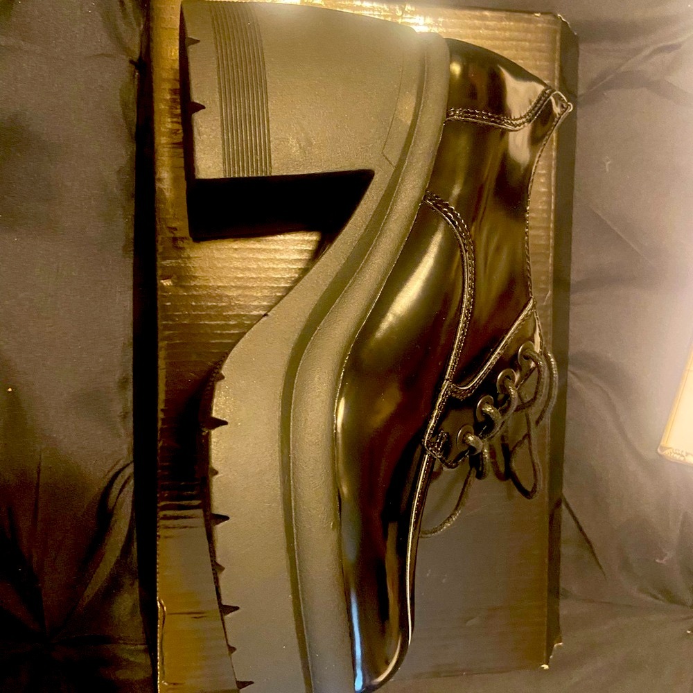 Womens MADDEN Platform Shoes - Picture 3 of 8